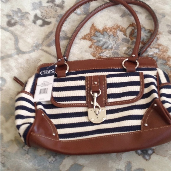 Purse - Picture 1 of 3